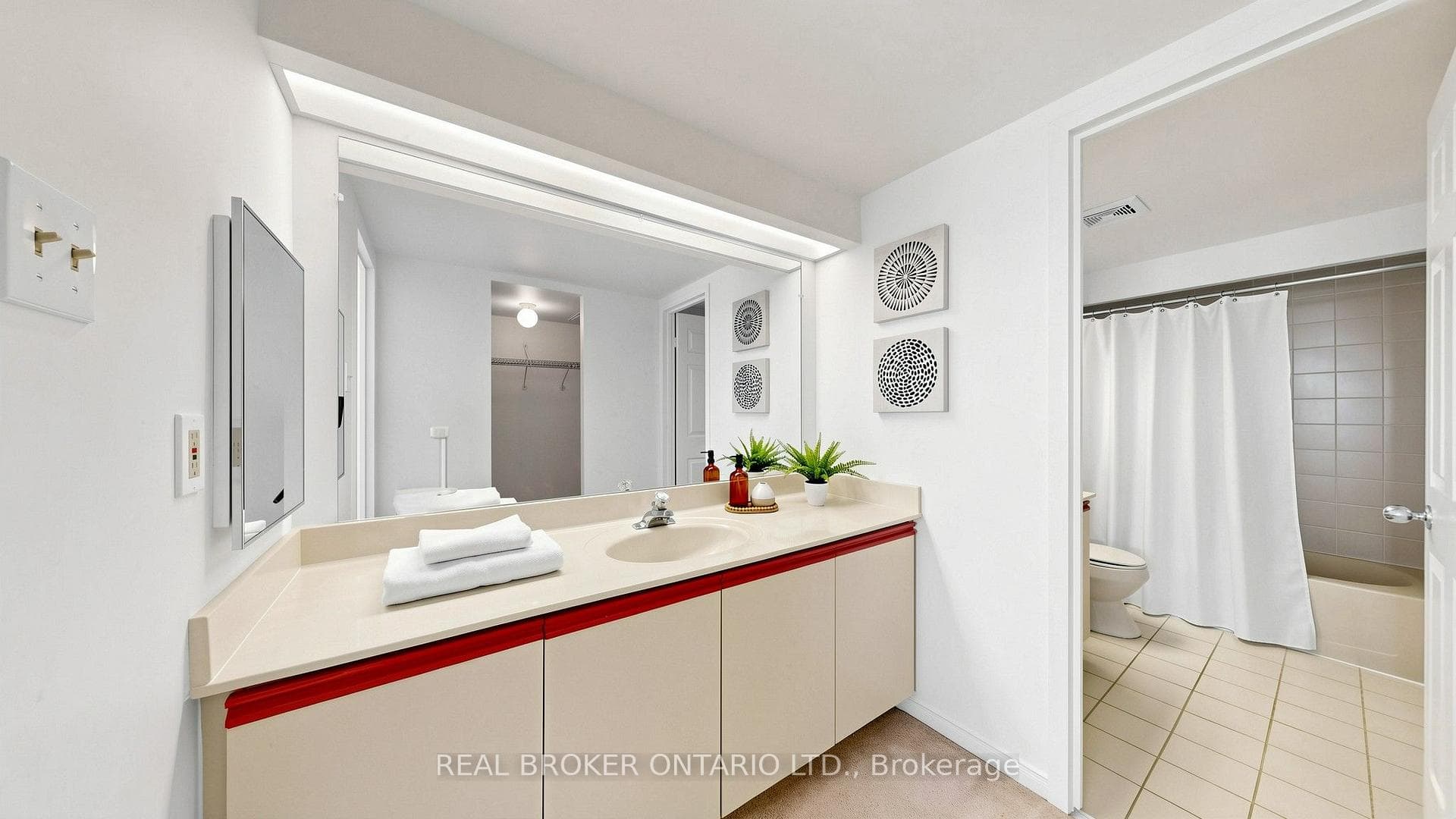 99 Harbour Square Unit 2108 photo 23