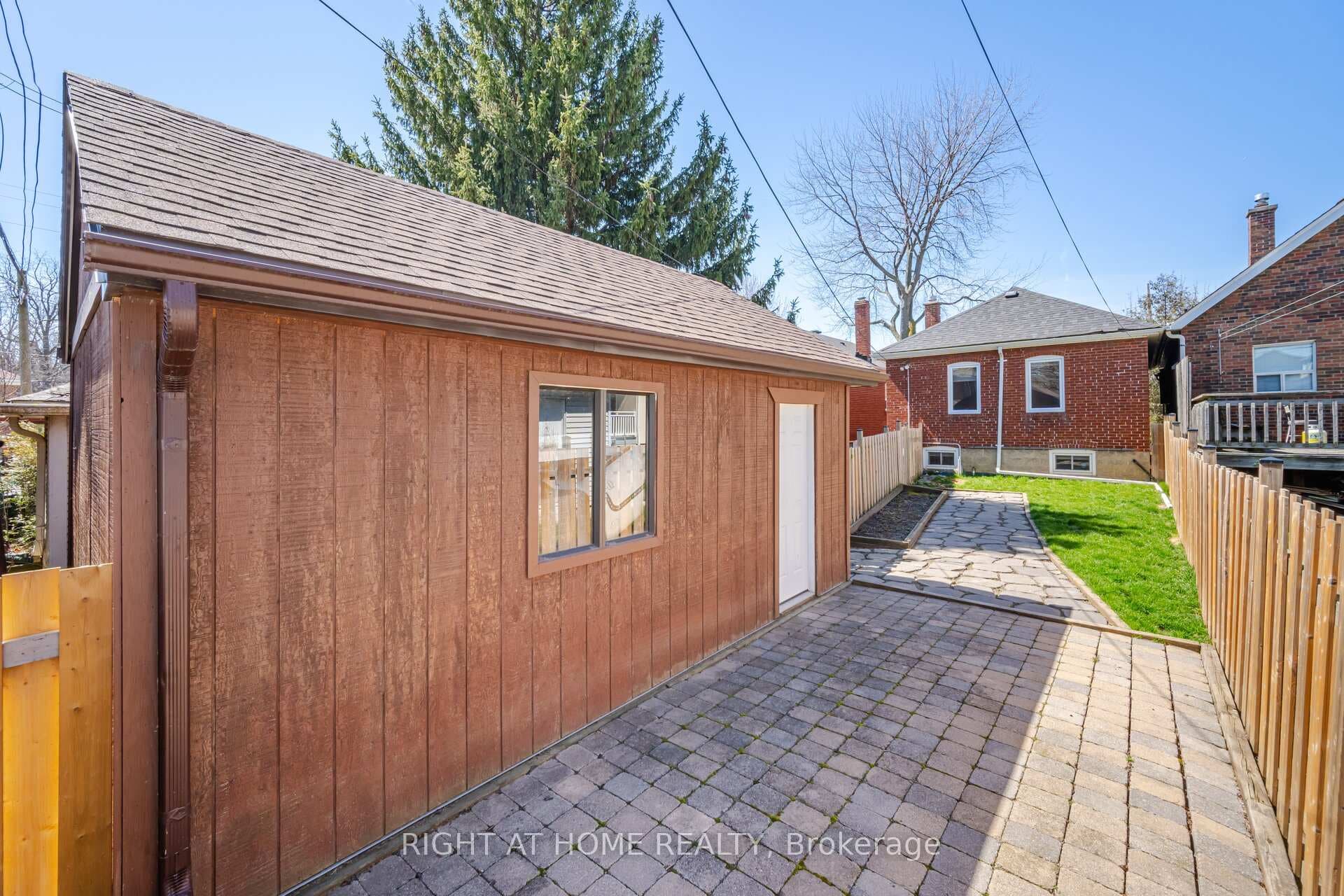 73 Fourth Street photo 36