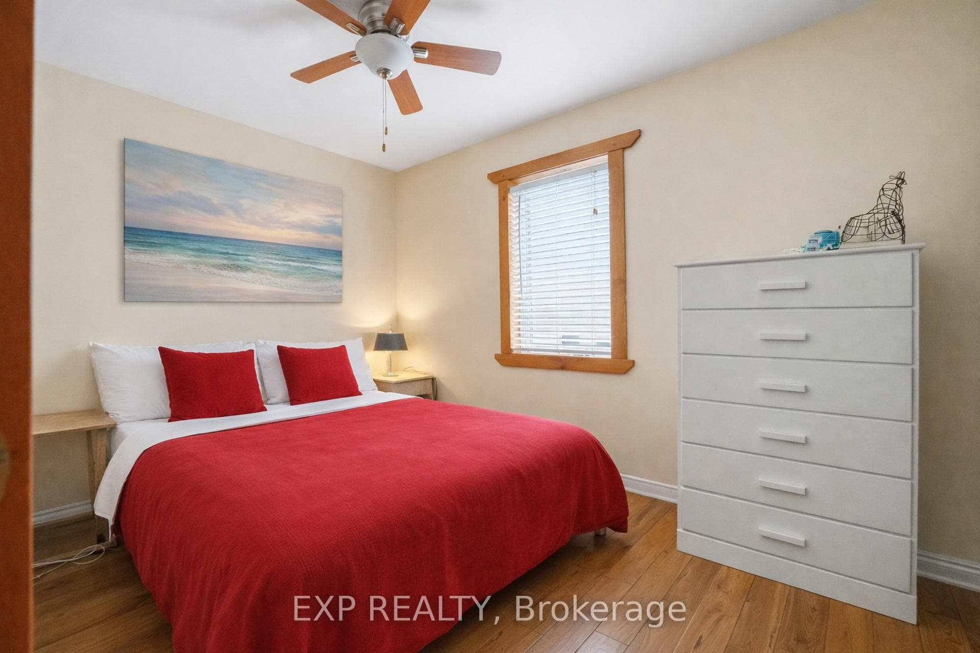 2nd apartment - bedroom -virtual staging