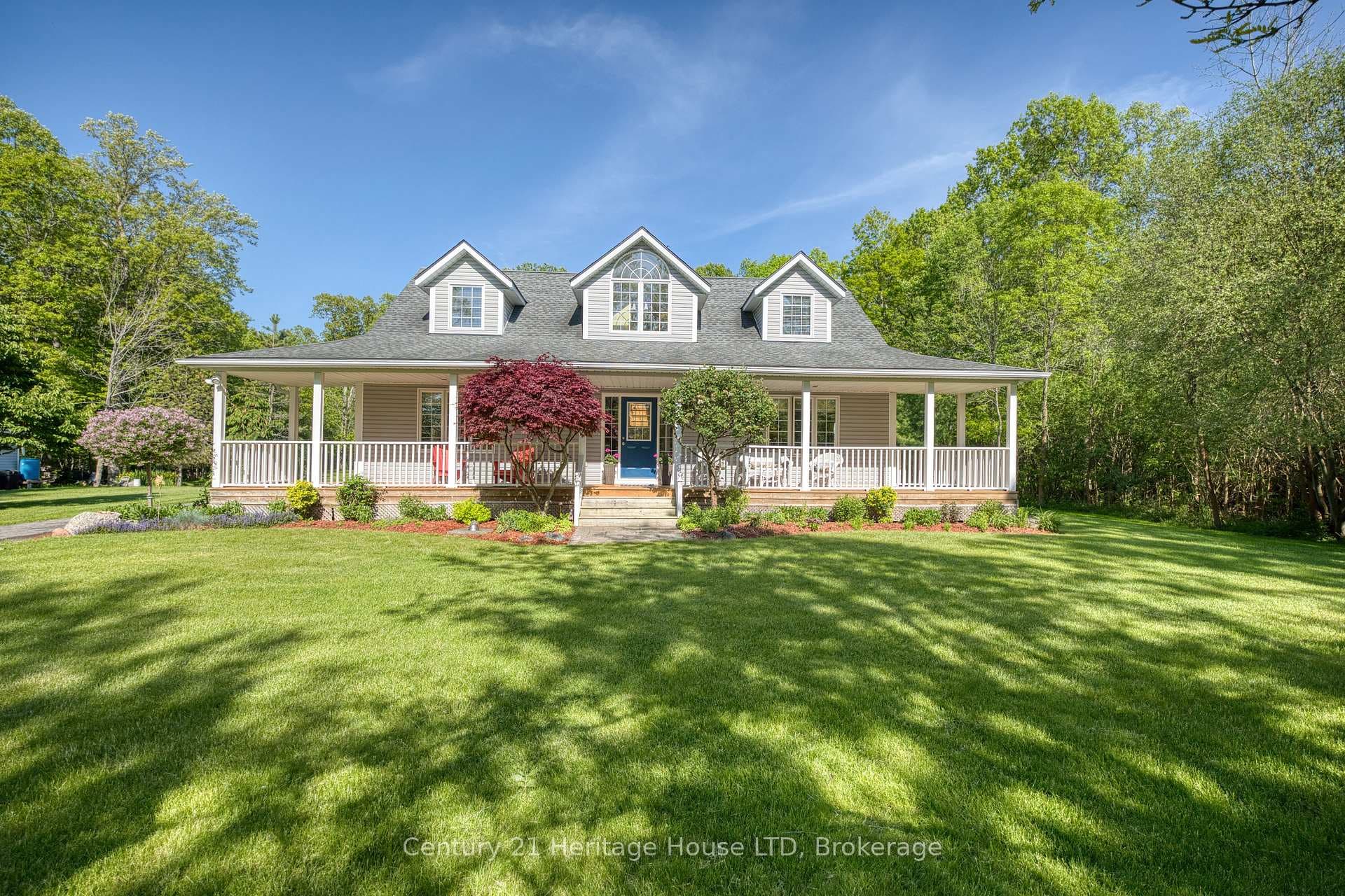 2468 Sunset Drive photo 1
