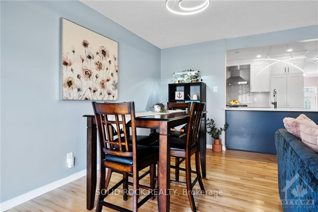 2582 RAYMOND Street photo 10