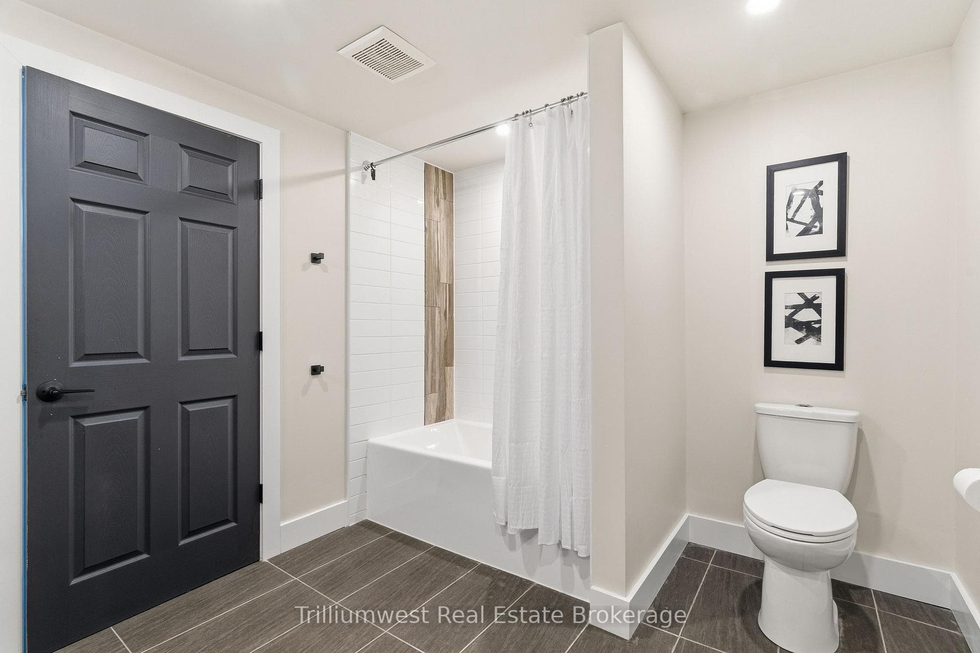 88 Old Forest Crescent photo 33
