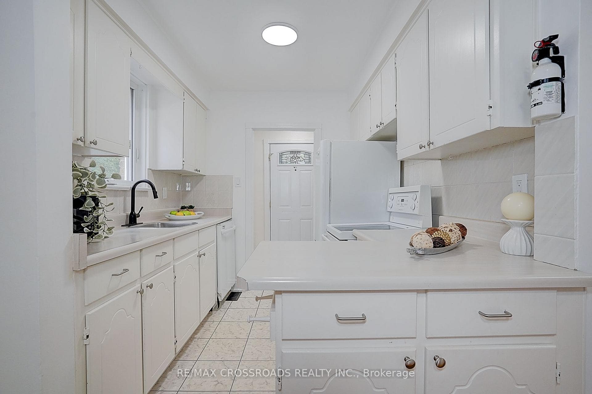128 Leacrest Road photo 10