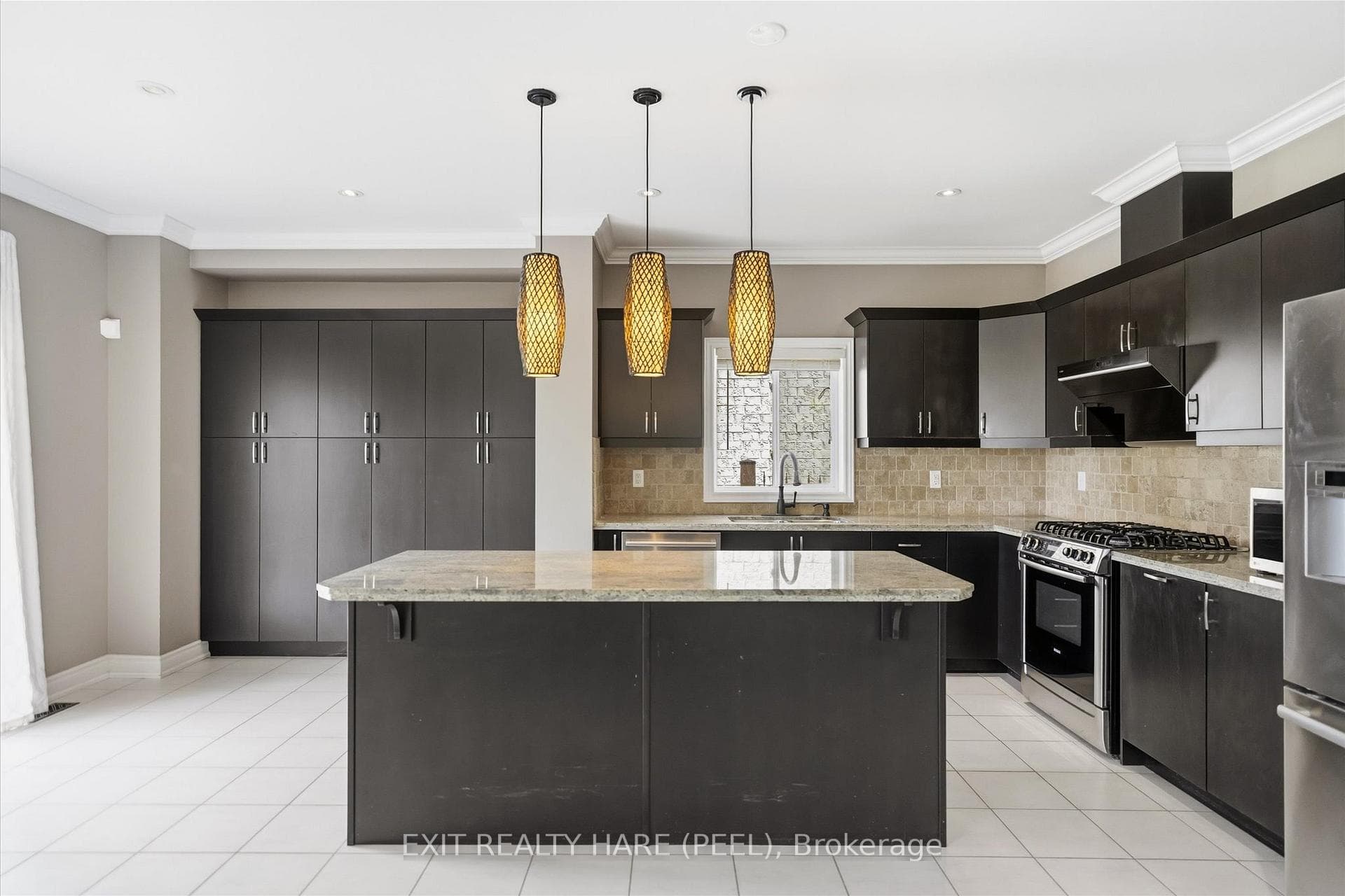 174 Irwin Avenue photo 14