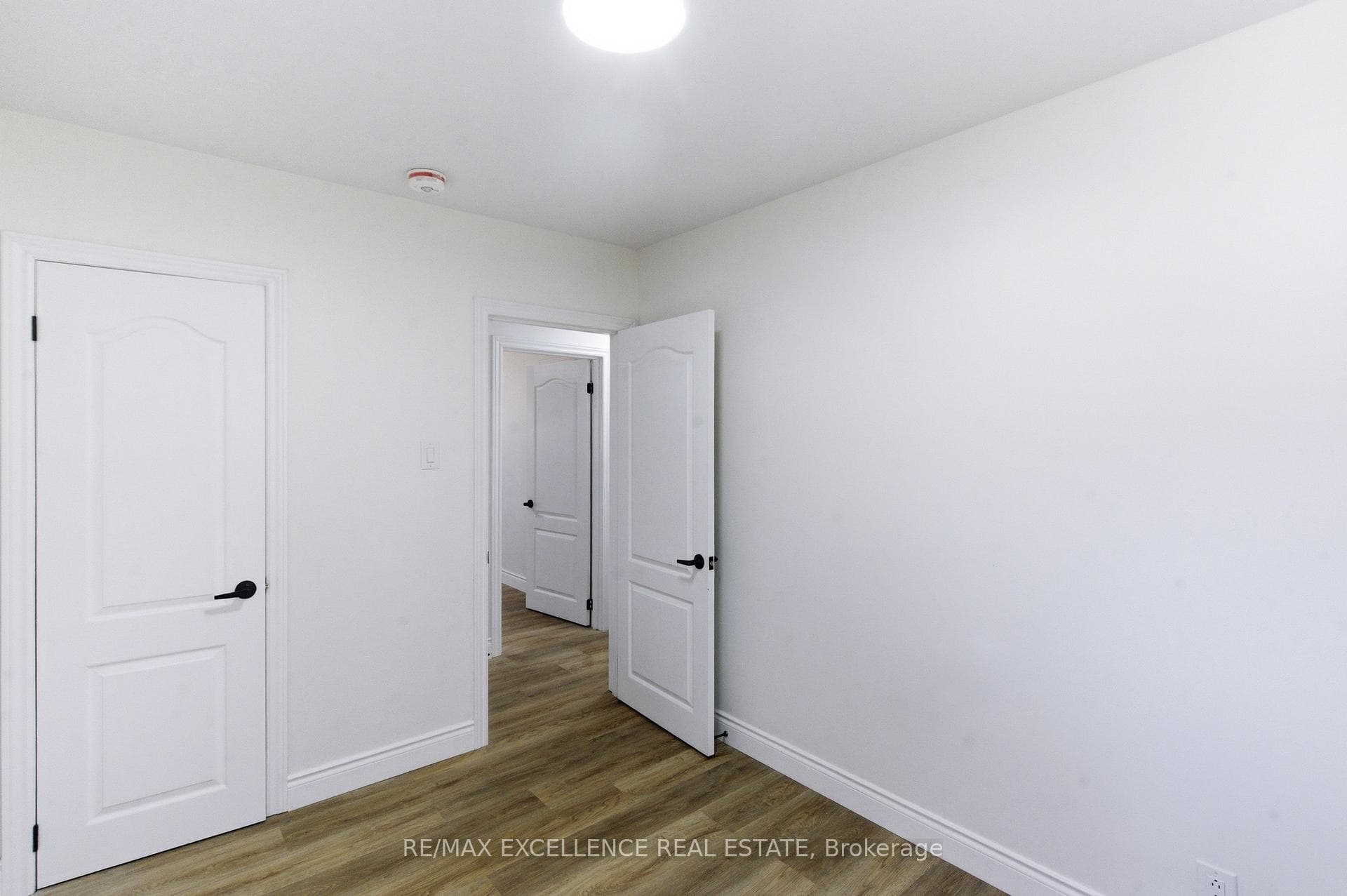 1814 Whitehall Drive photo 21