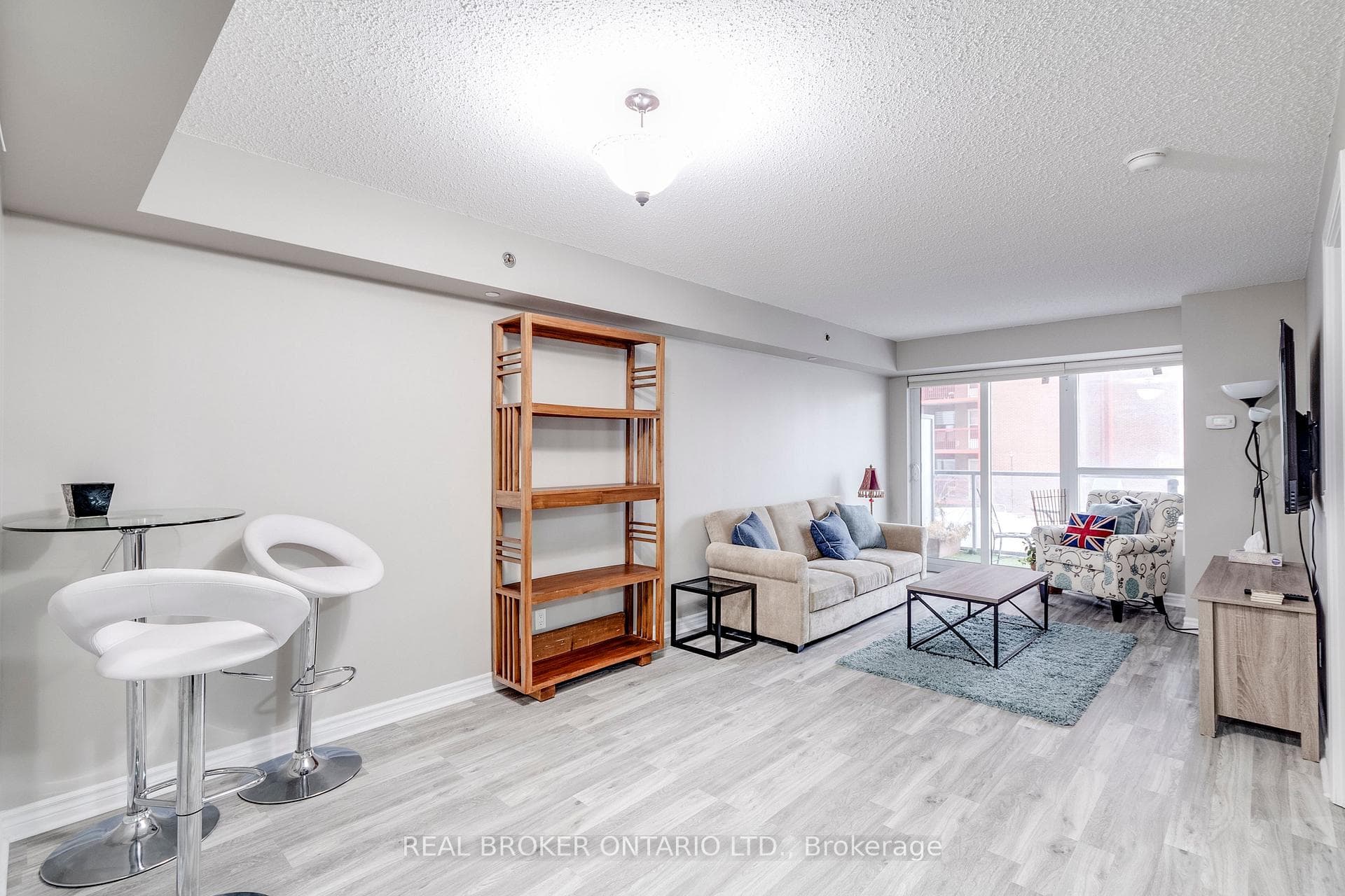 35 Saranac Boulevard Unit 225 photo 6