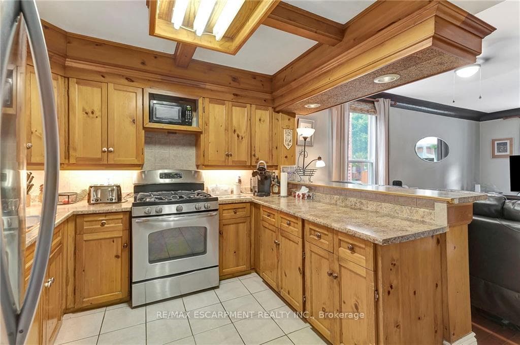 146 CUMBERLAND Avenue photo 9