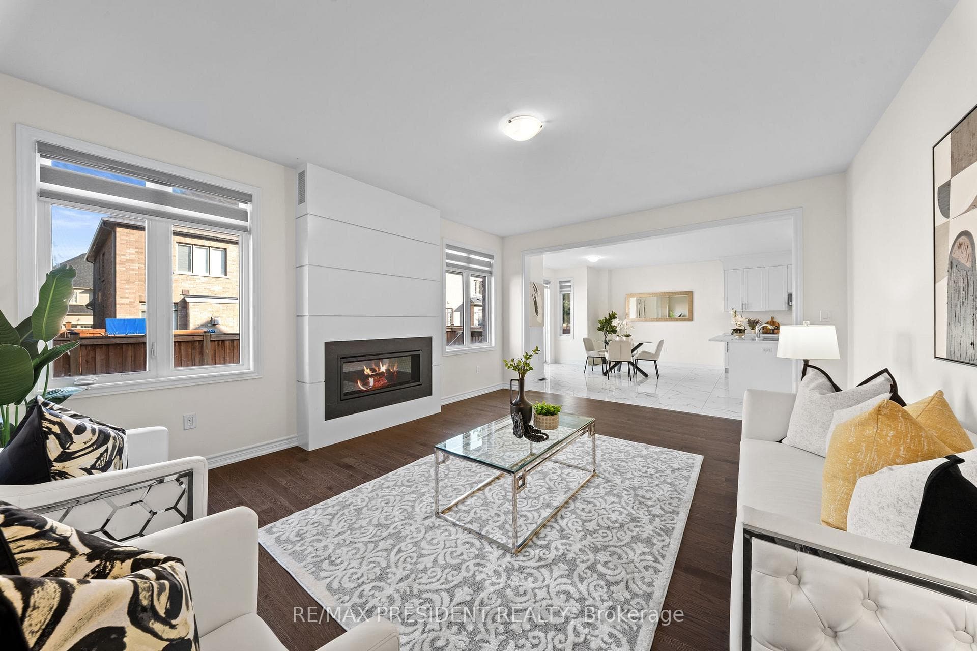 6 JENWOOD Crescent photo 20
