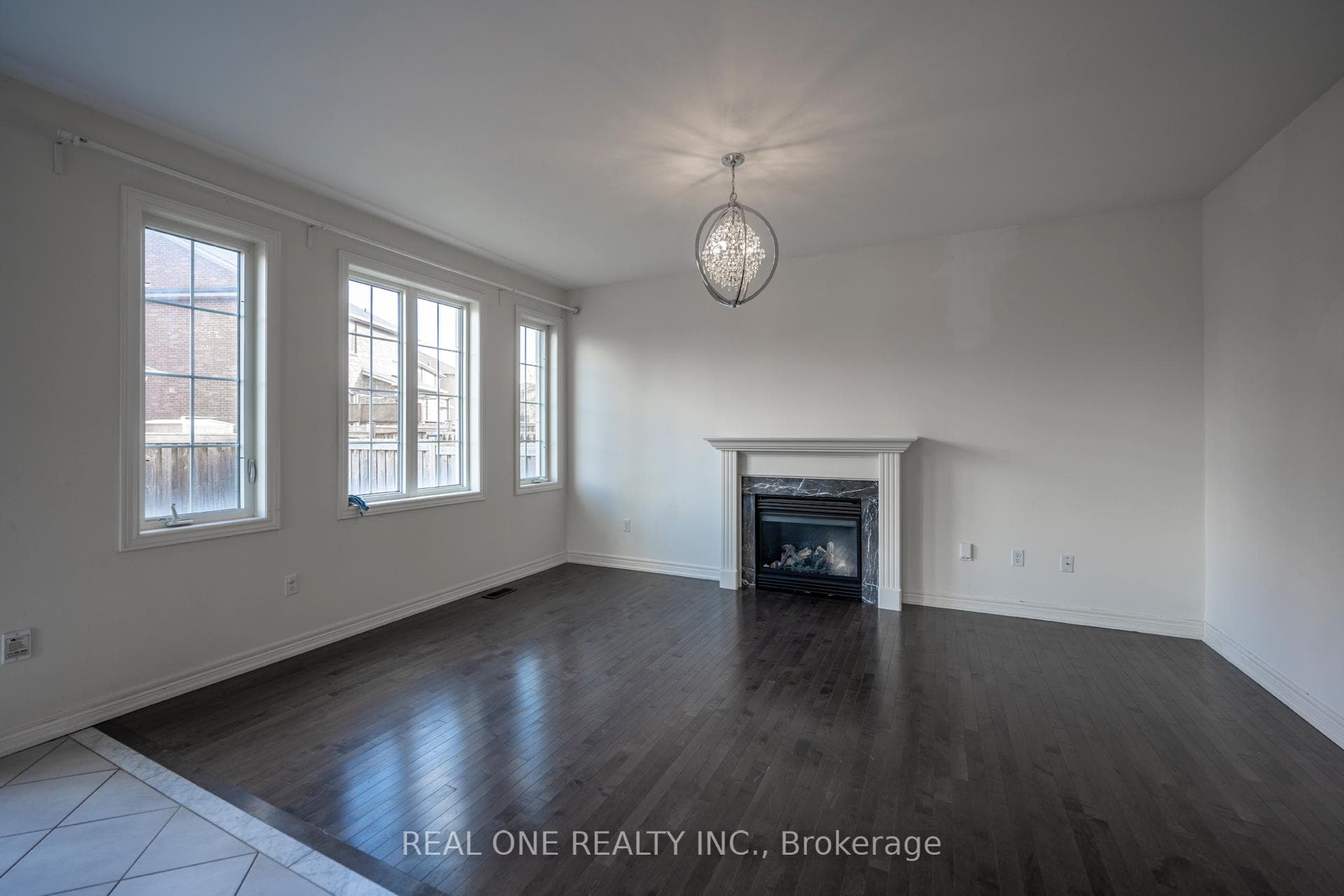 1136 Cenotaph Boulevard photo 8