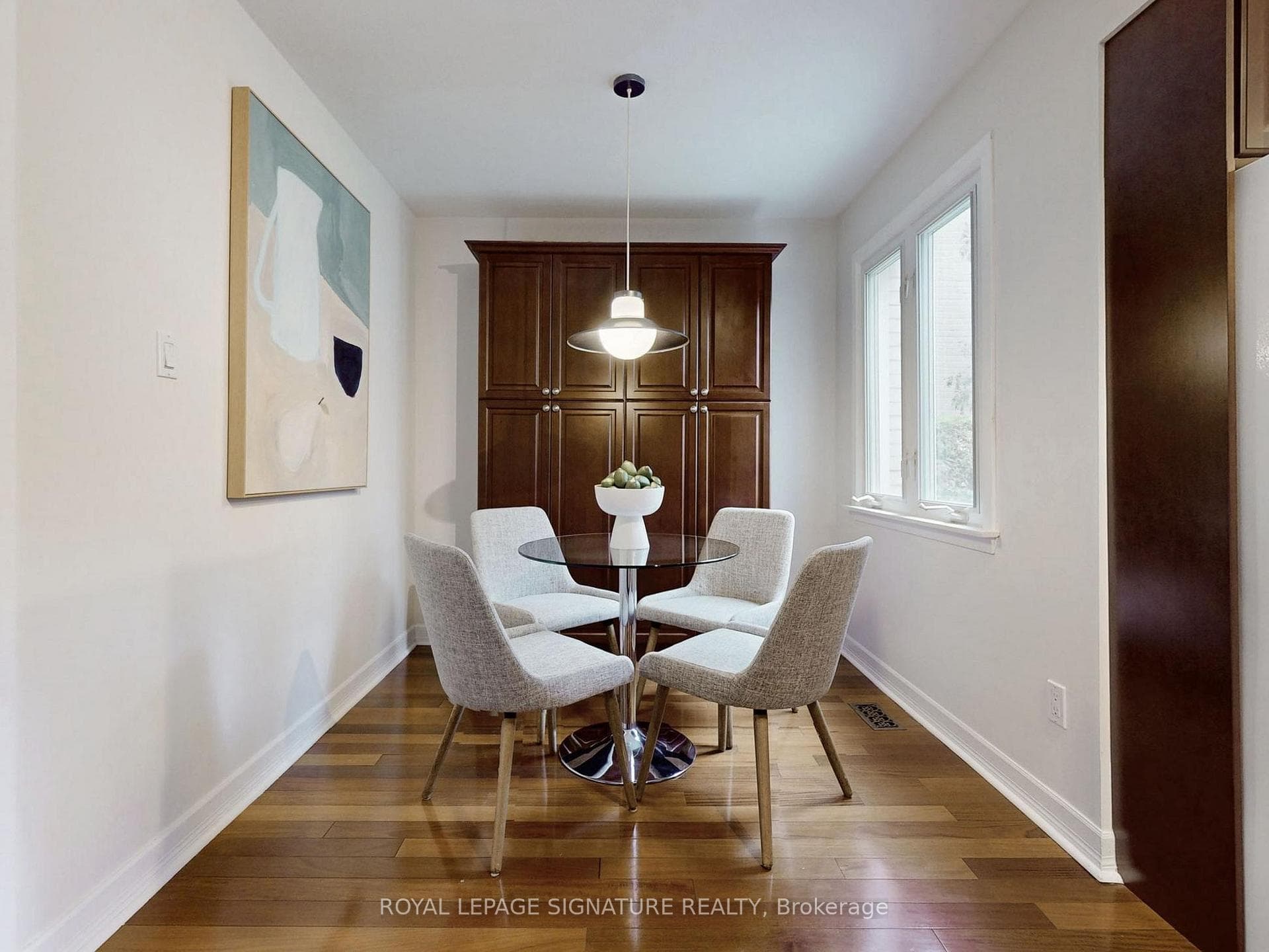 187 Cassandra Boulevard photo 11