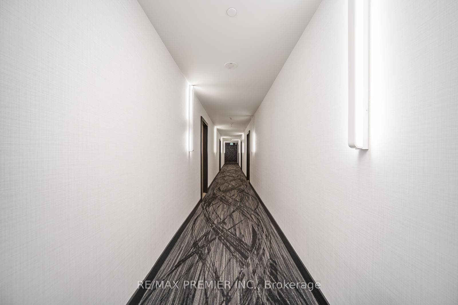 10 Rouge Valley Drive Unit 1204A photo 5