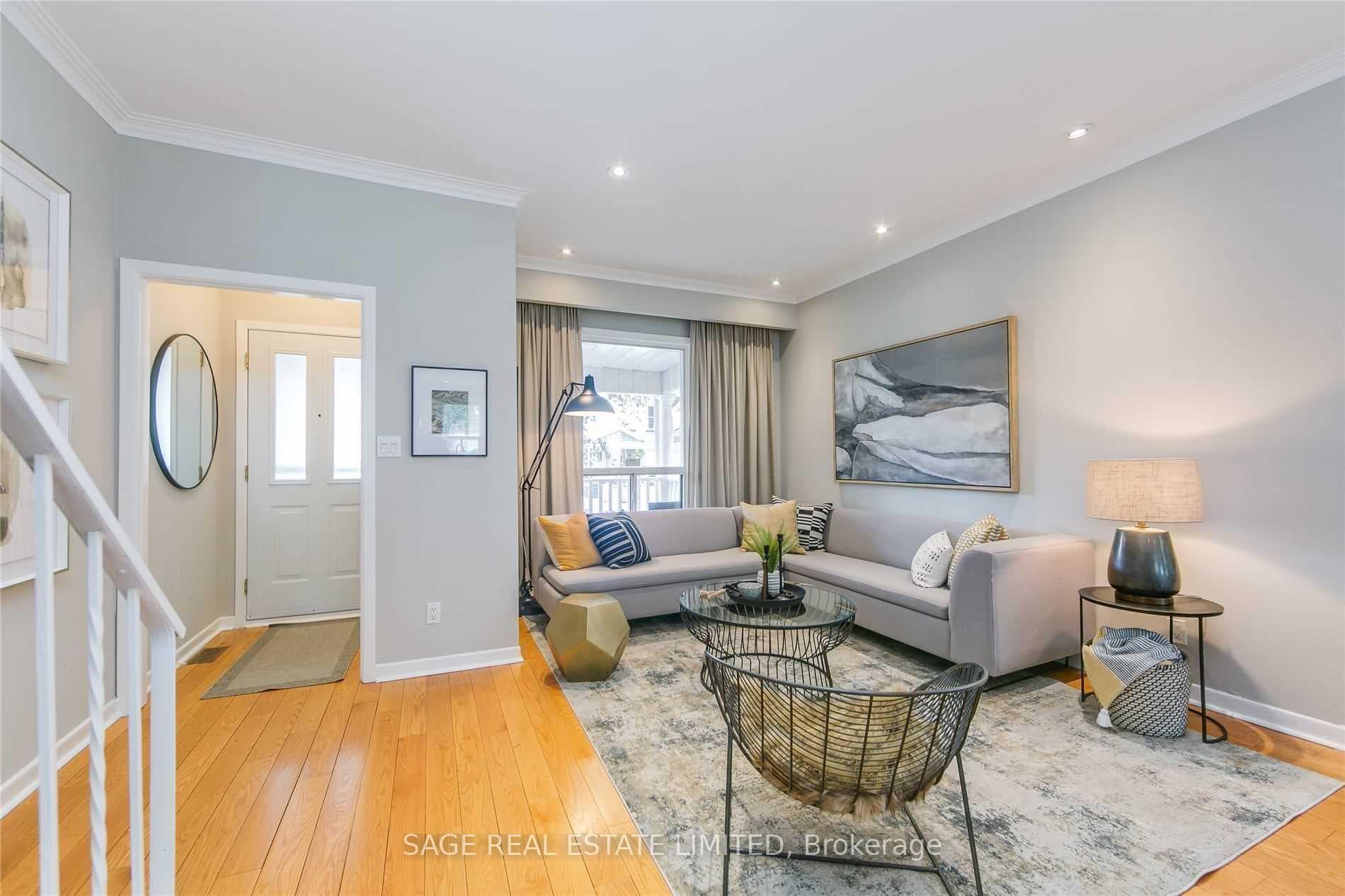 346 Leslie Street photo 6