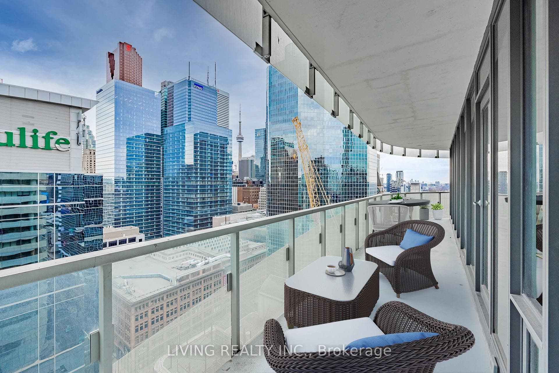 197 Yonge Street Unit 2209 photo 22