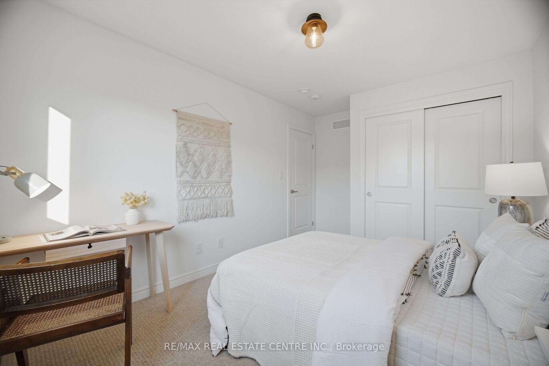 206 HERON Street photo 33