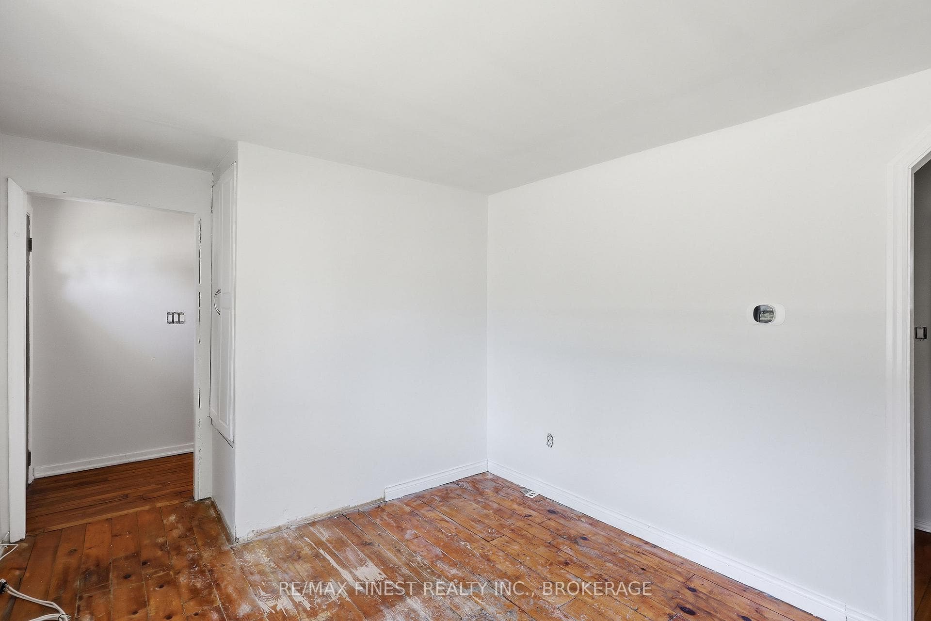 734 Portsmouth Avenue photo 14