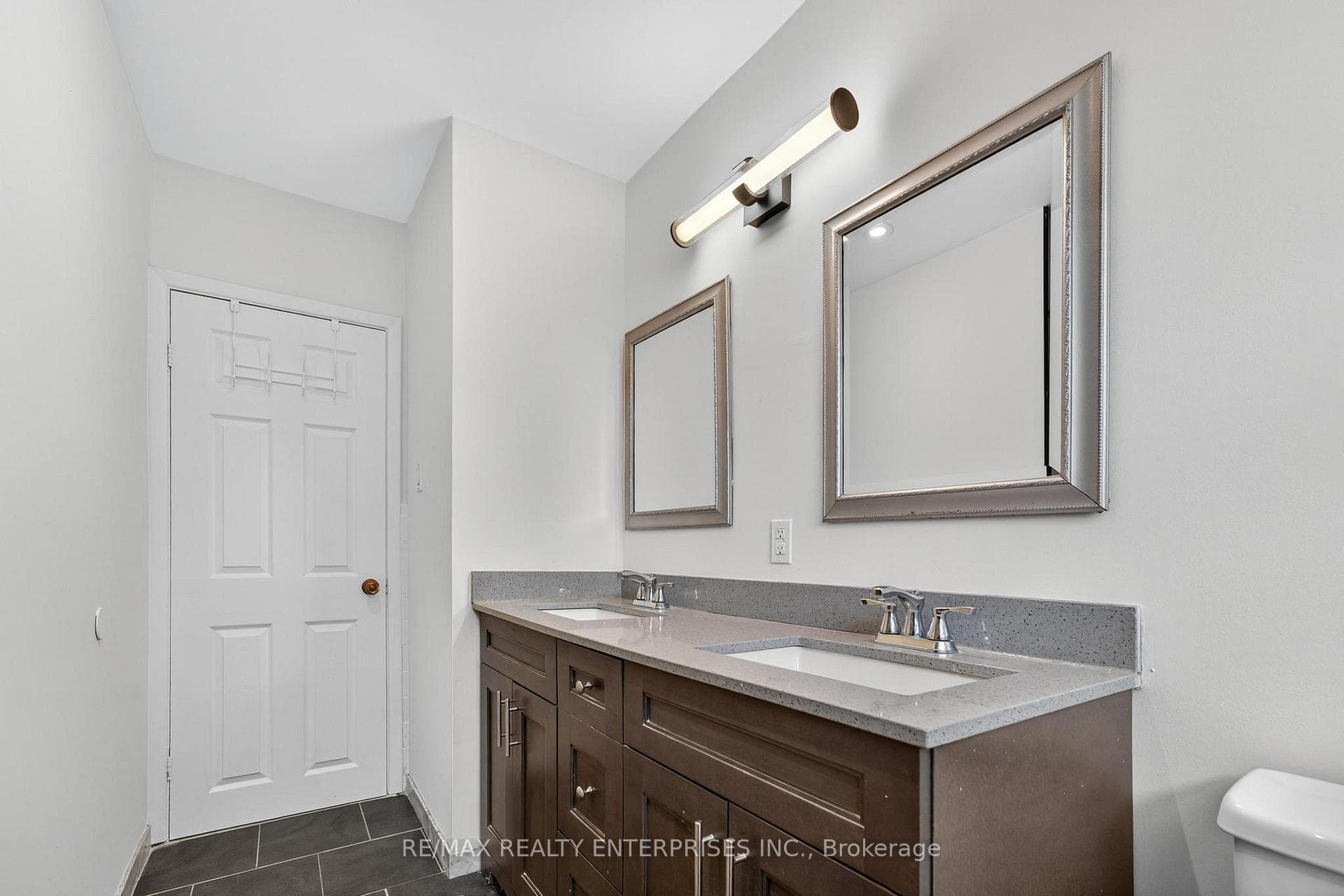 16 Warbeck Place photo 18