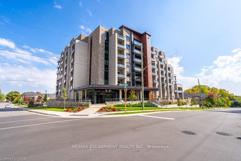 30 Hamilton Street Unit 213 photo 1