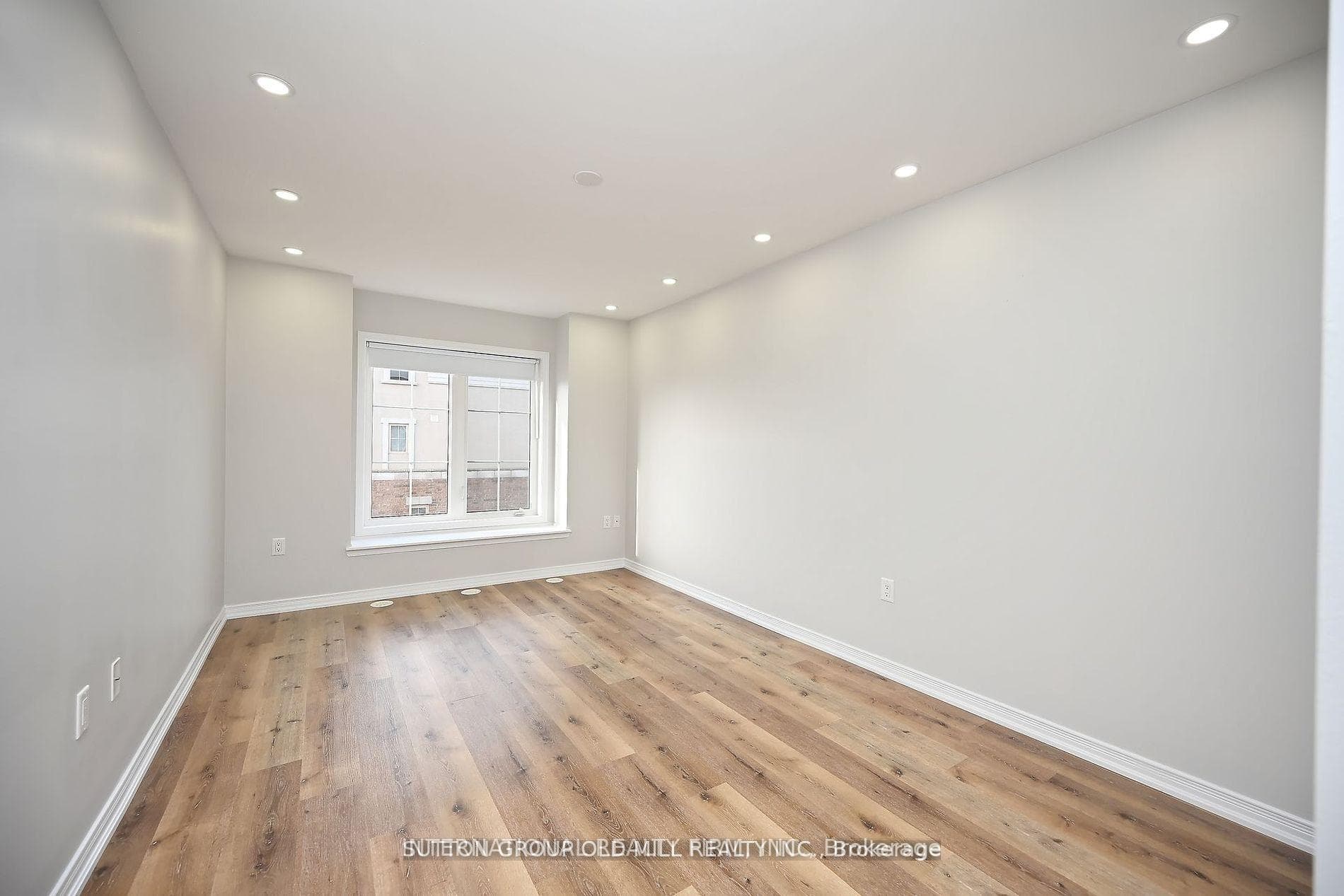 2441 Greenwich Drive Unit 124 photo 16