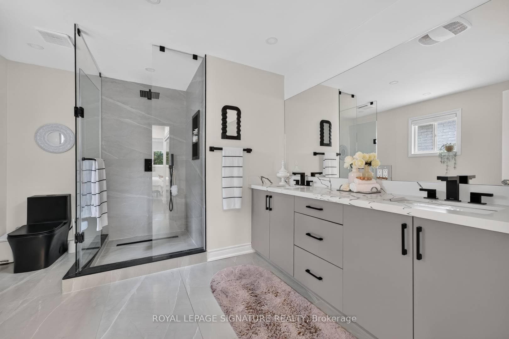 253 Byng Avenue photo 26