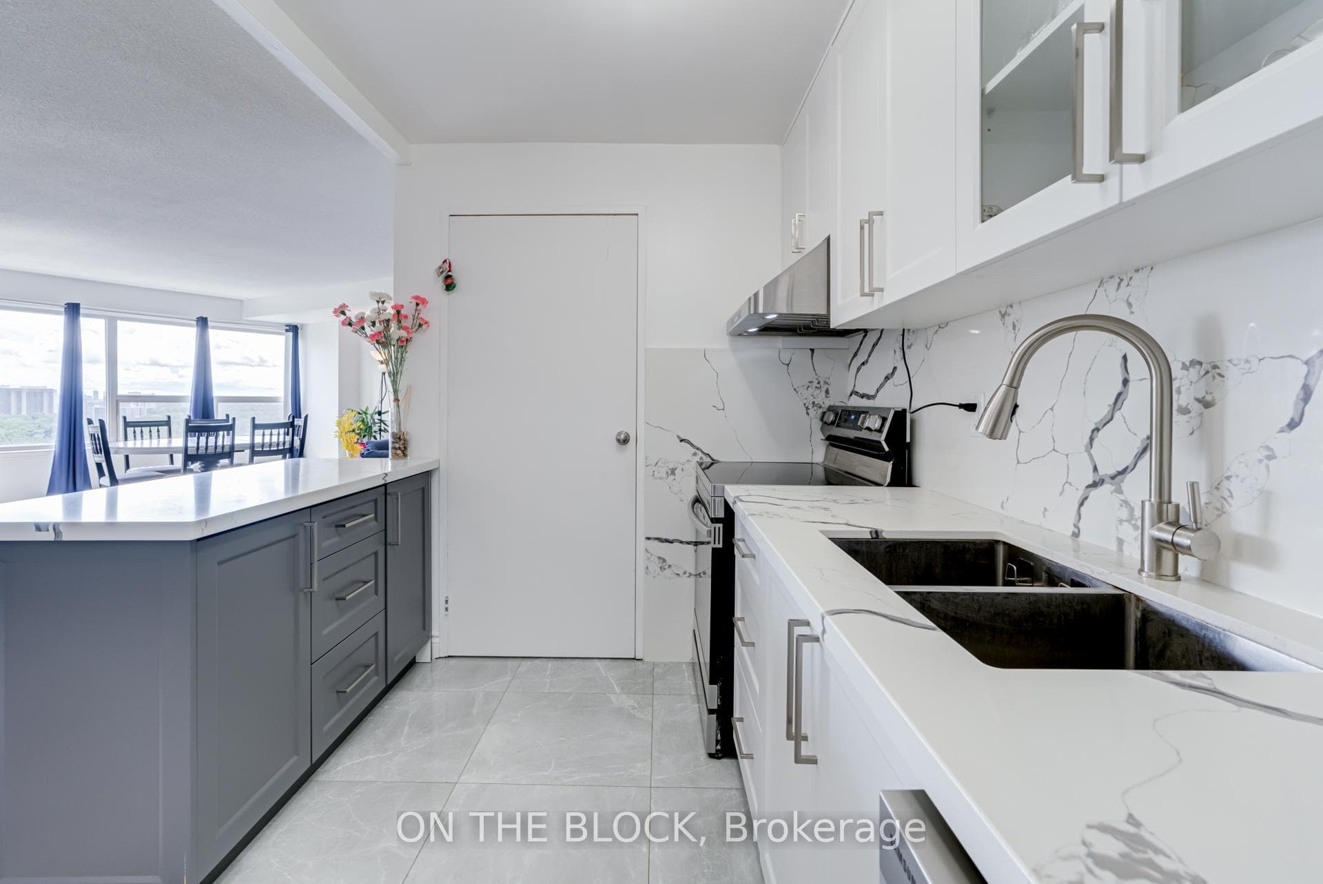 475 The West Mall N/A Unit 1419 photo 12