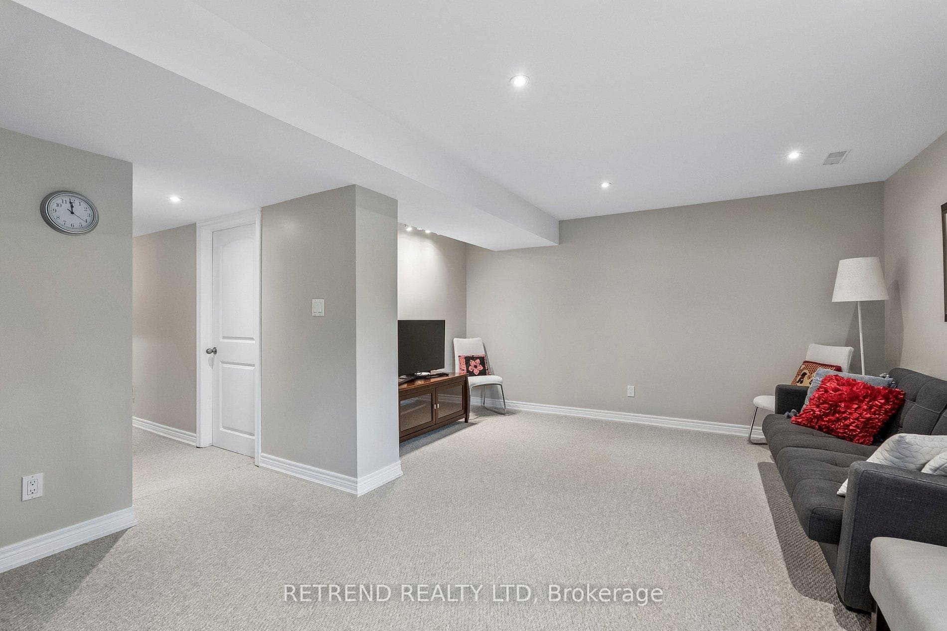 73 Videl Crescent photo 30