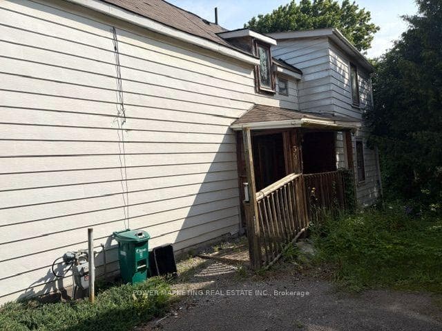 35 PINHEY Street photo 8
