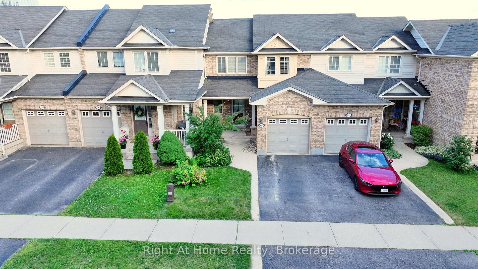 3162 Stornoway Circle photo 1