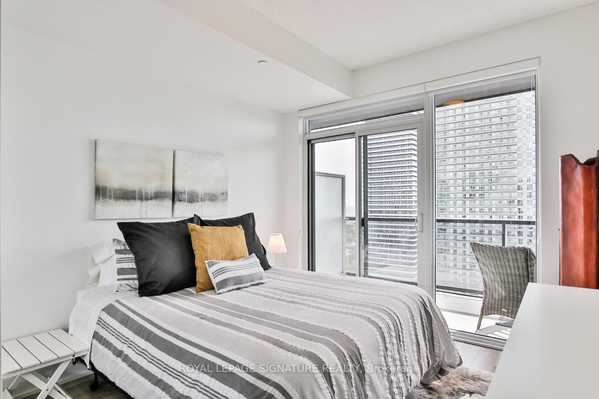 56 Annie Craig Drive Unit 2104 photo 10