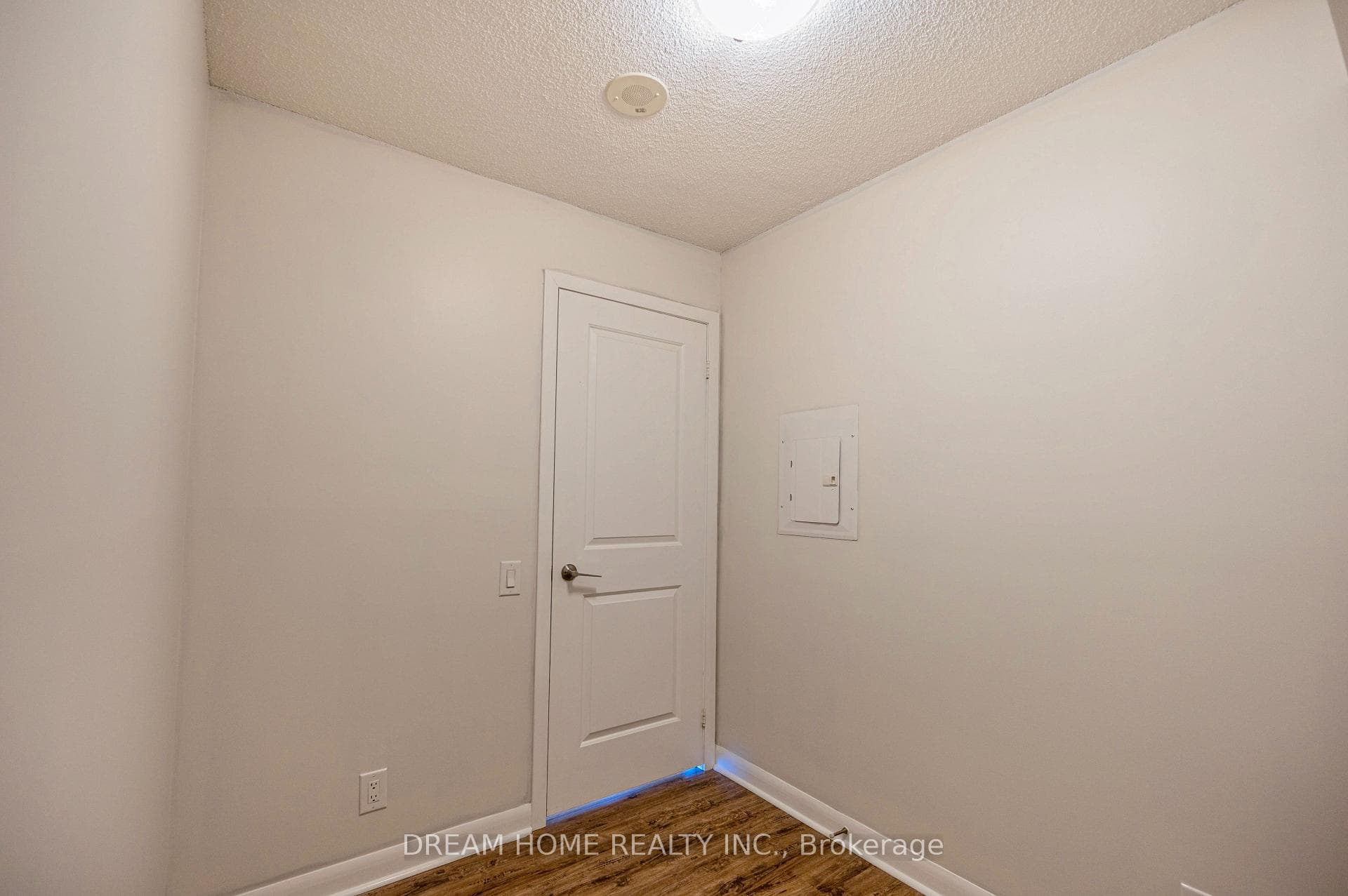 25 town centre Court Unit 2211 photo 16