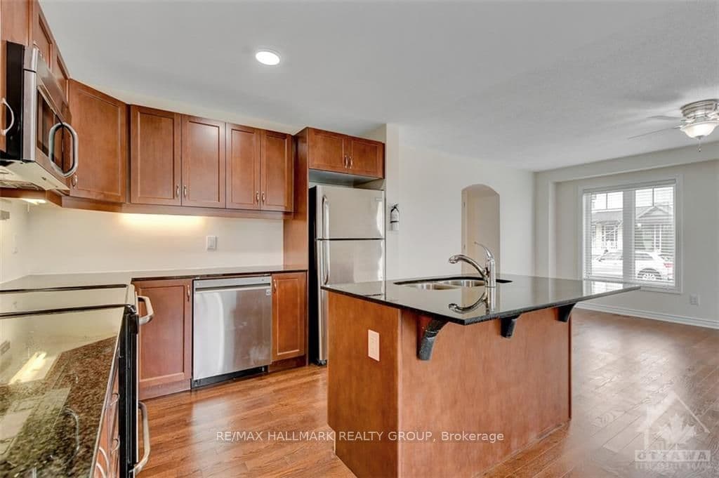 755 MALOJA Way photo 16