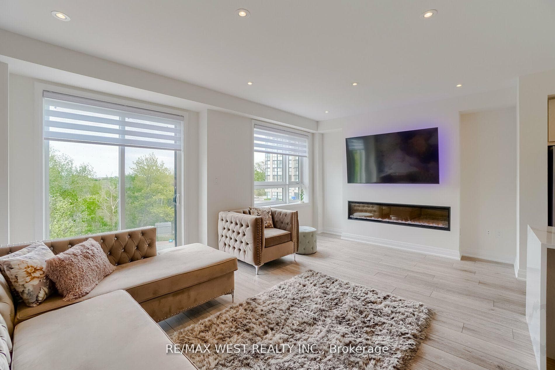 19 Woodstream Drive photo 7