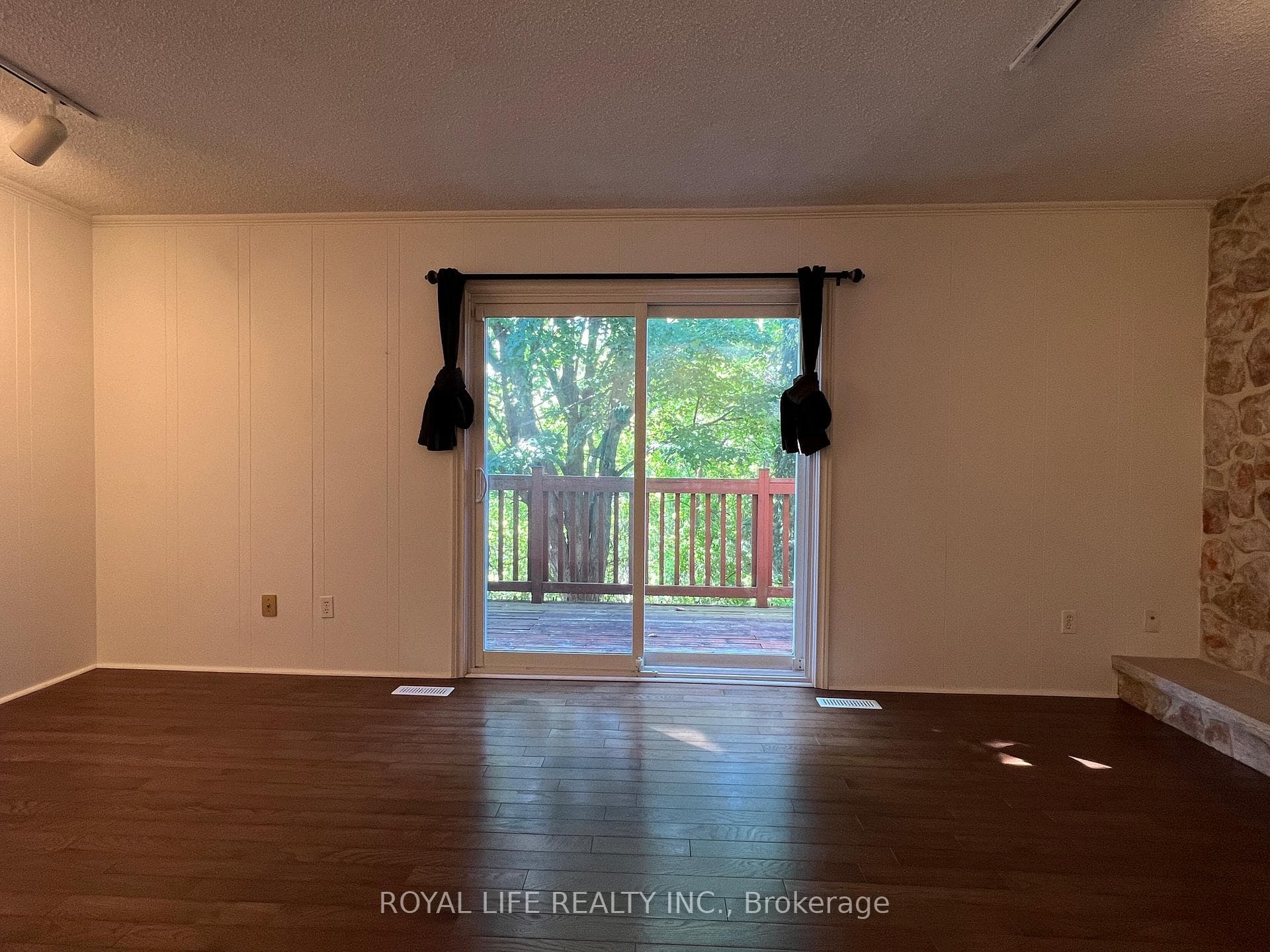 10 Saddletree Drive photo 11