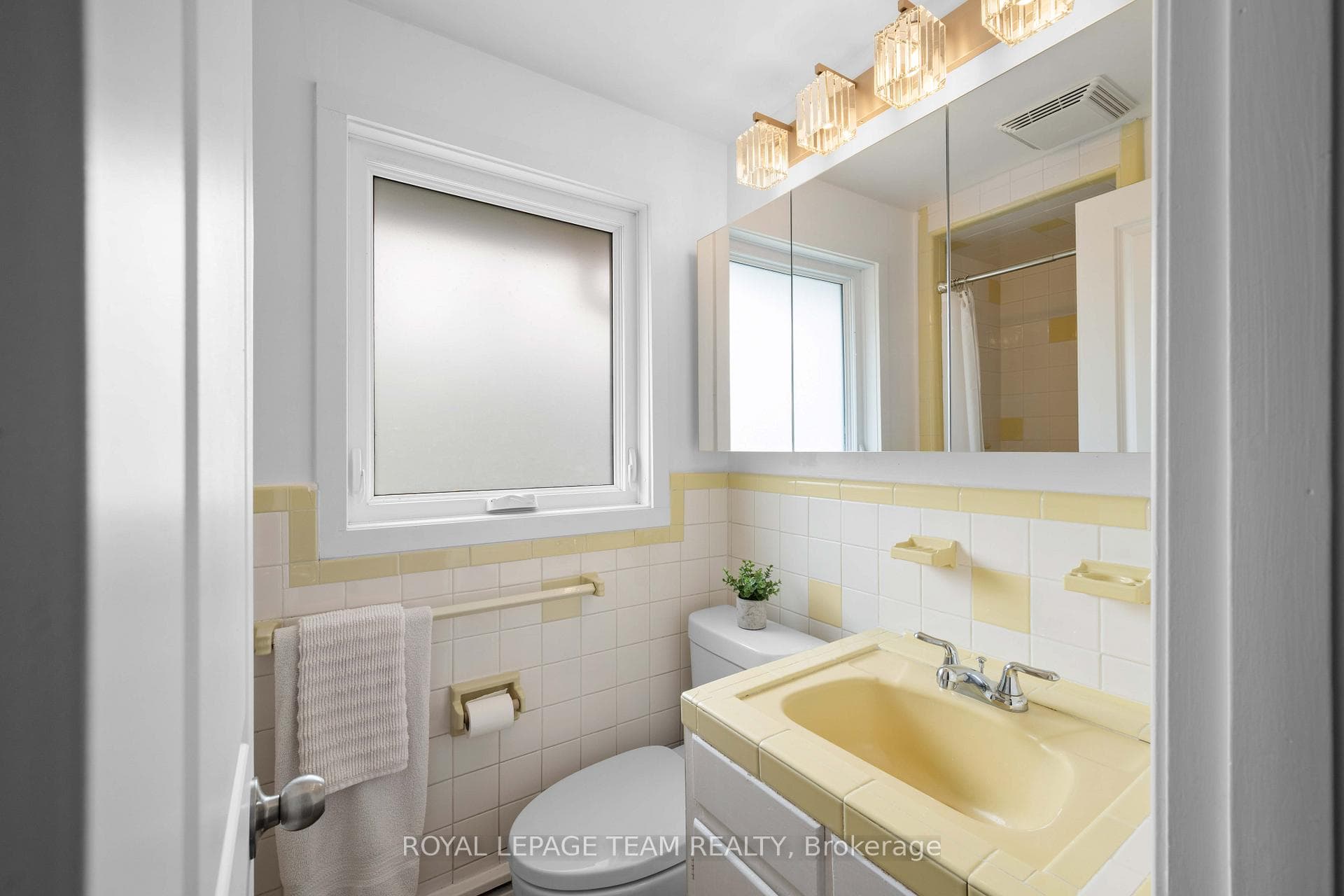 2 Lockview Road photo 35