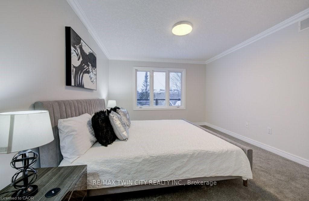 670 Salzburg Drive photo 21