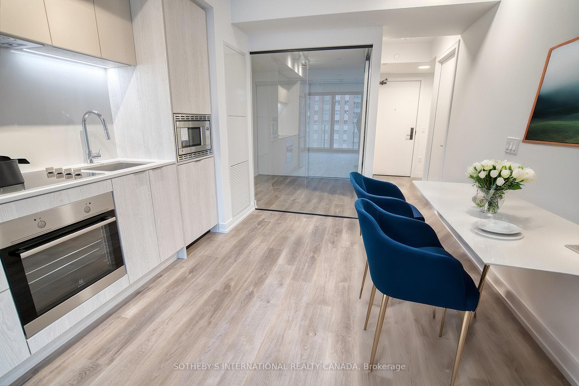 1 Jarvis Street Unit 805 photo 9