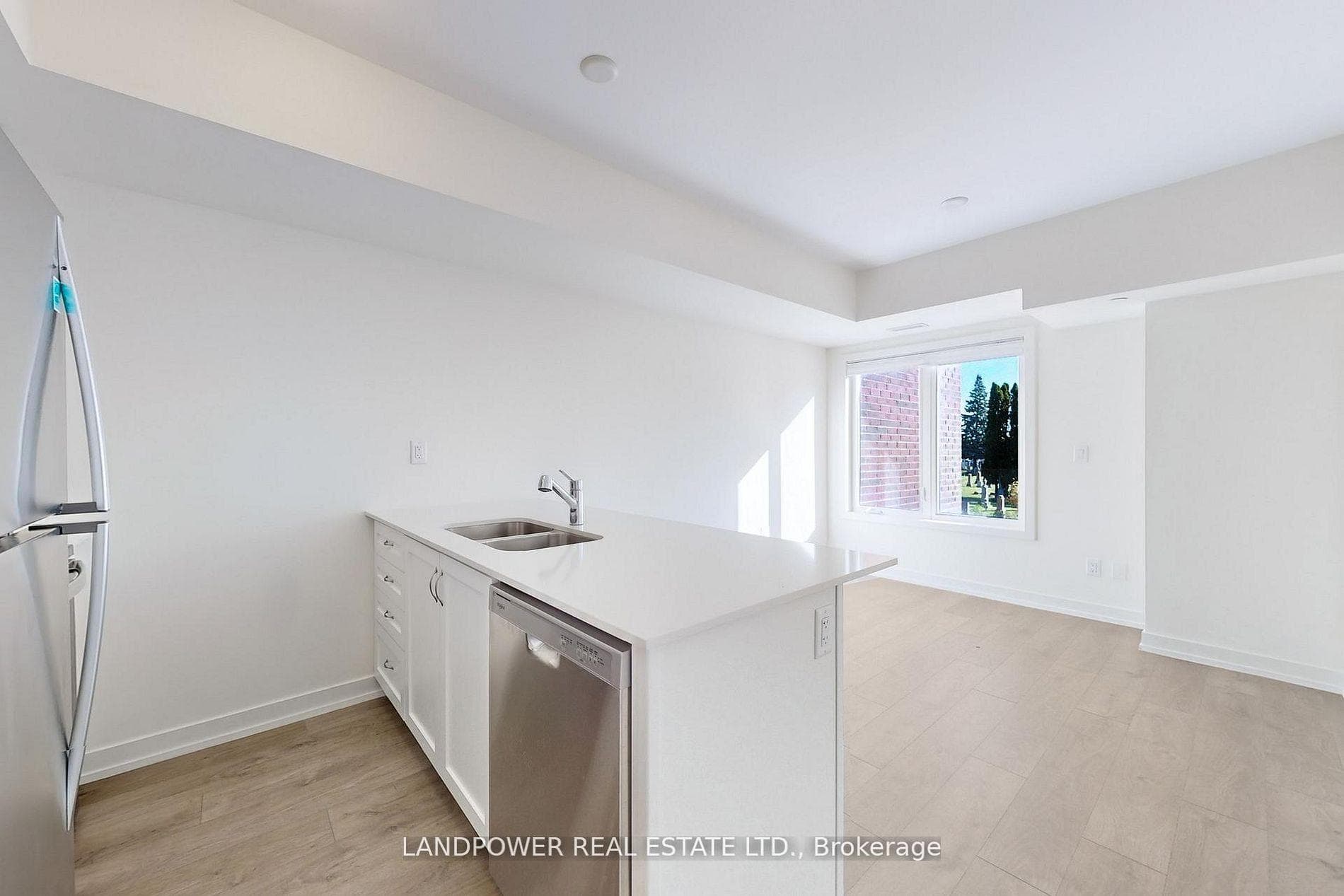 60 Elizabeth Street Unit 3305 photo 13