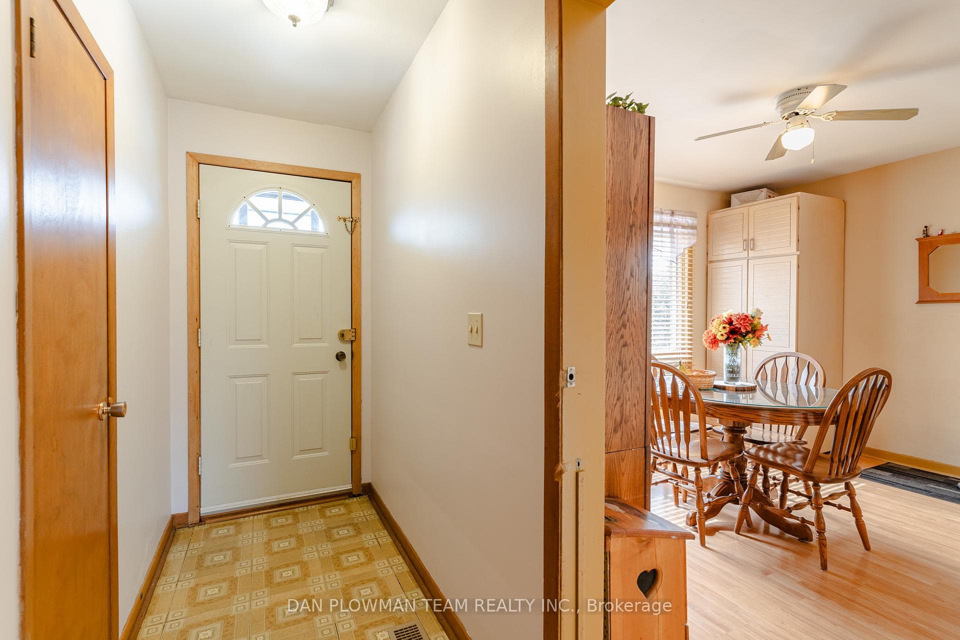 742 Chesterton Avenue photo 4