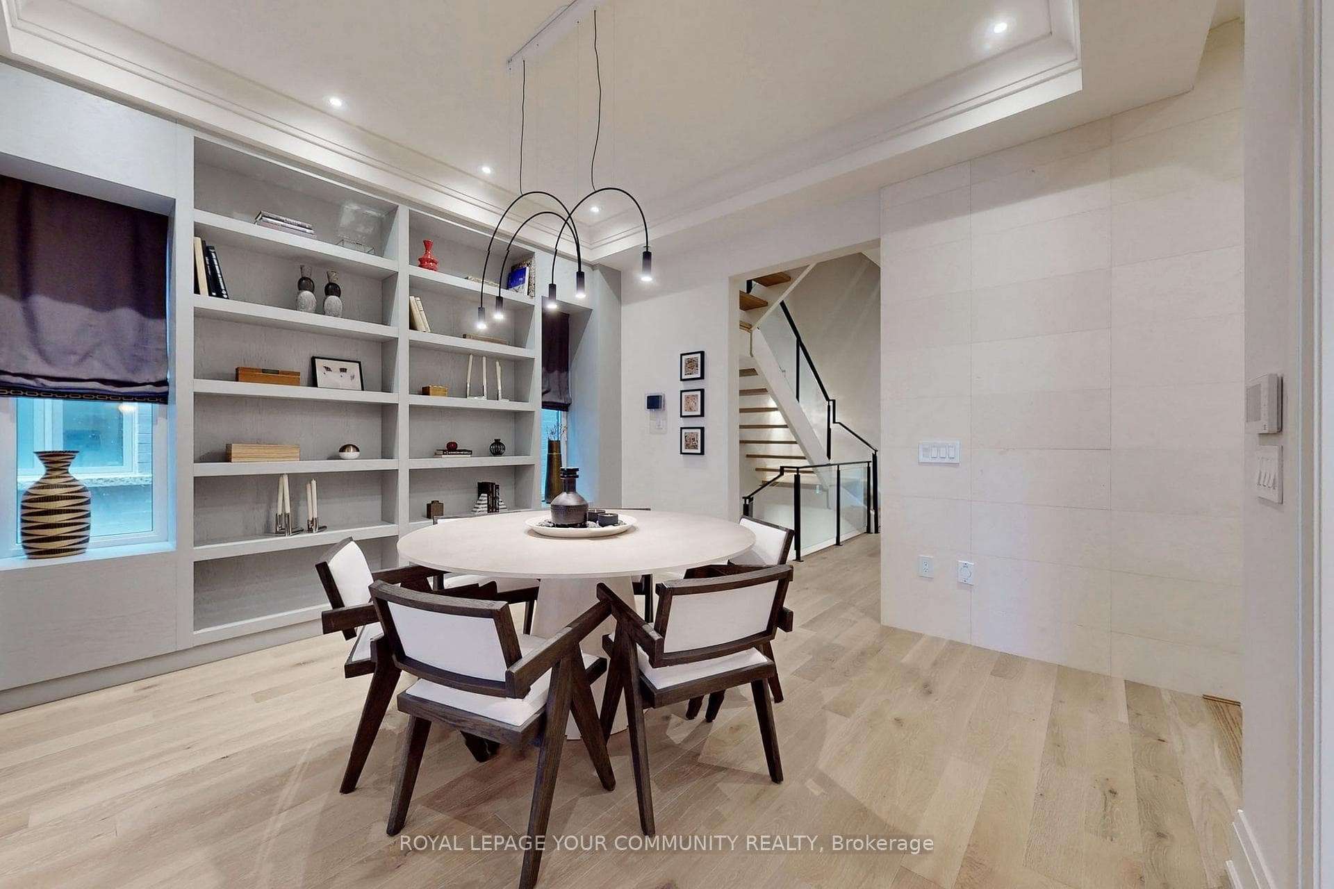 9 Orbit Avenue photo 6