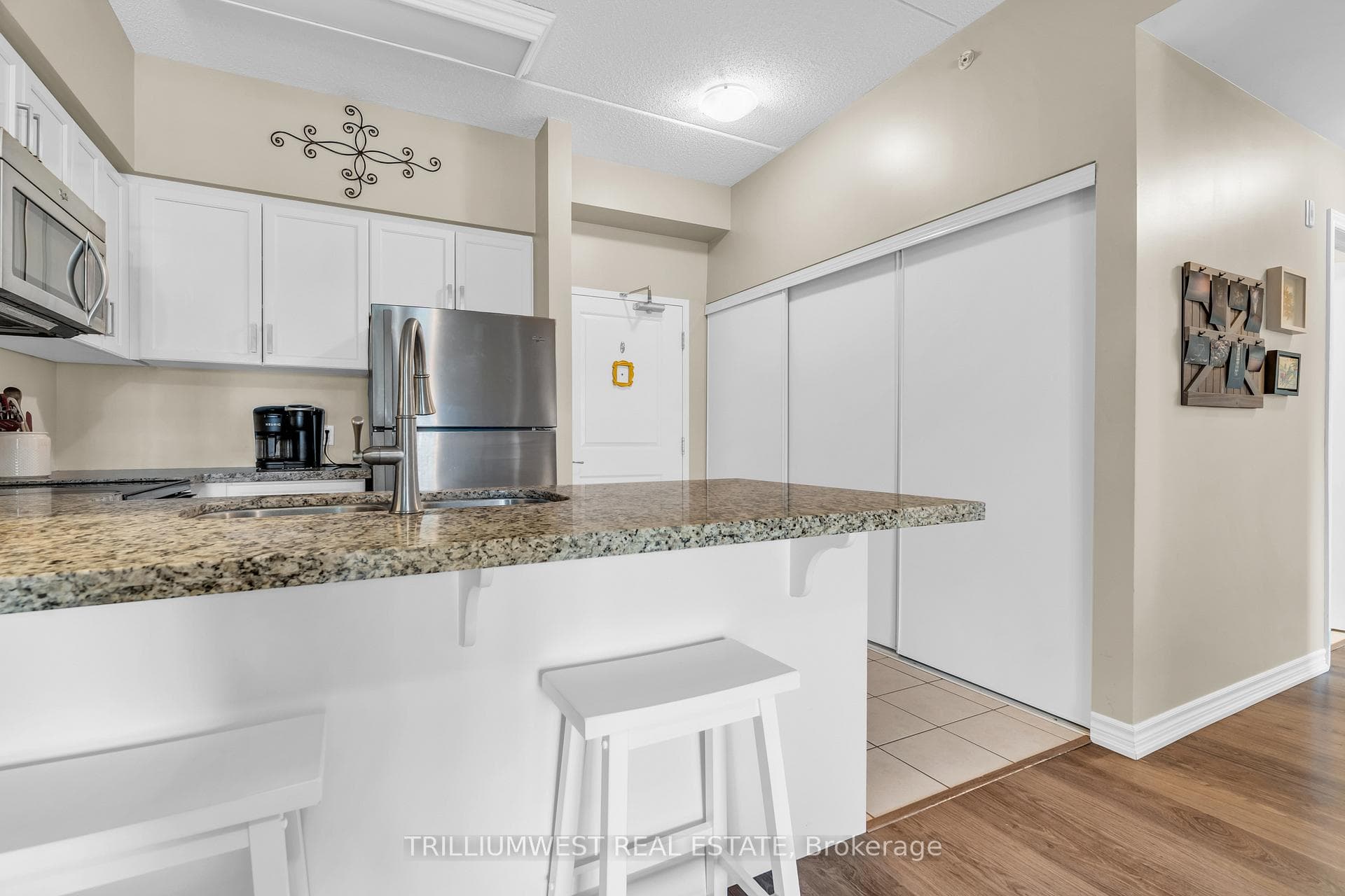 1077 Gordon Street Unit 24 photo 11