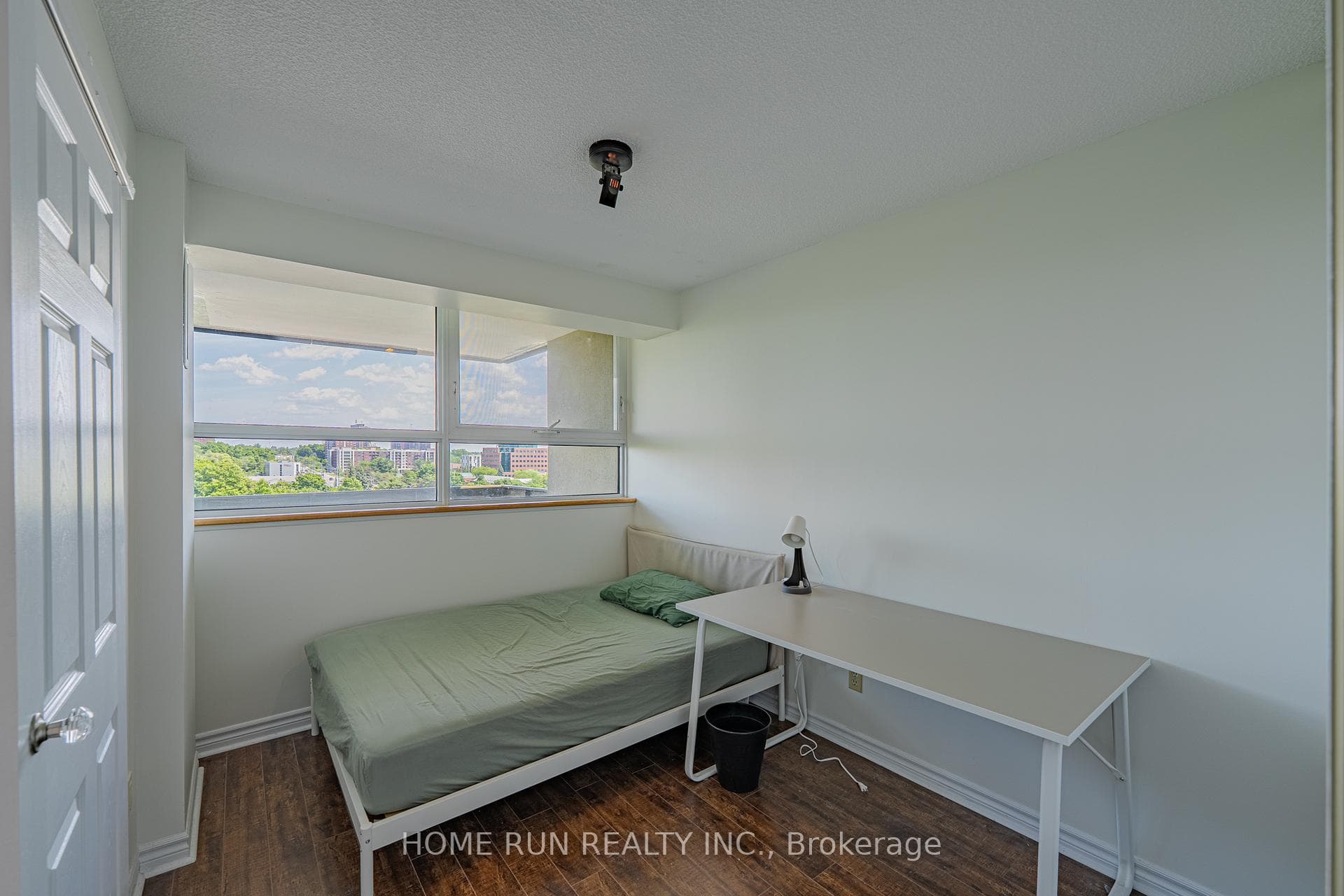 555 BRITTANY Drive Unit 1111 photo 32