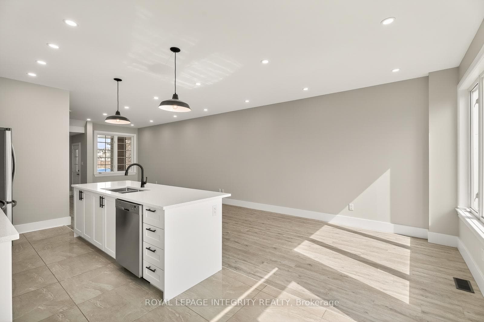 169 Desmond Trudeau Drive photo 20