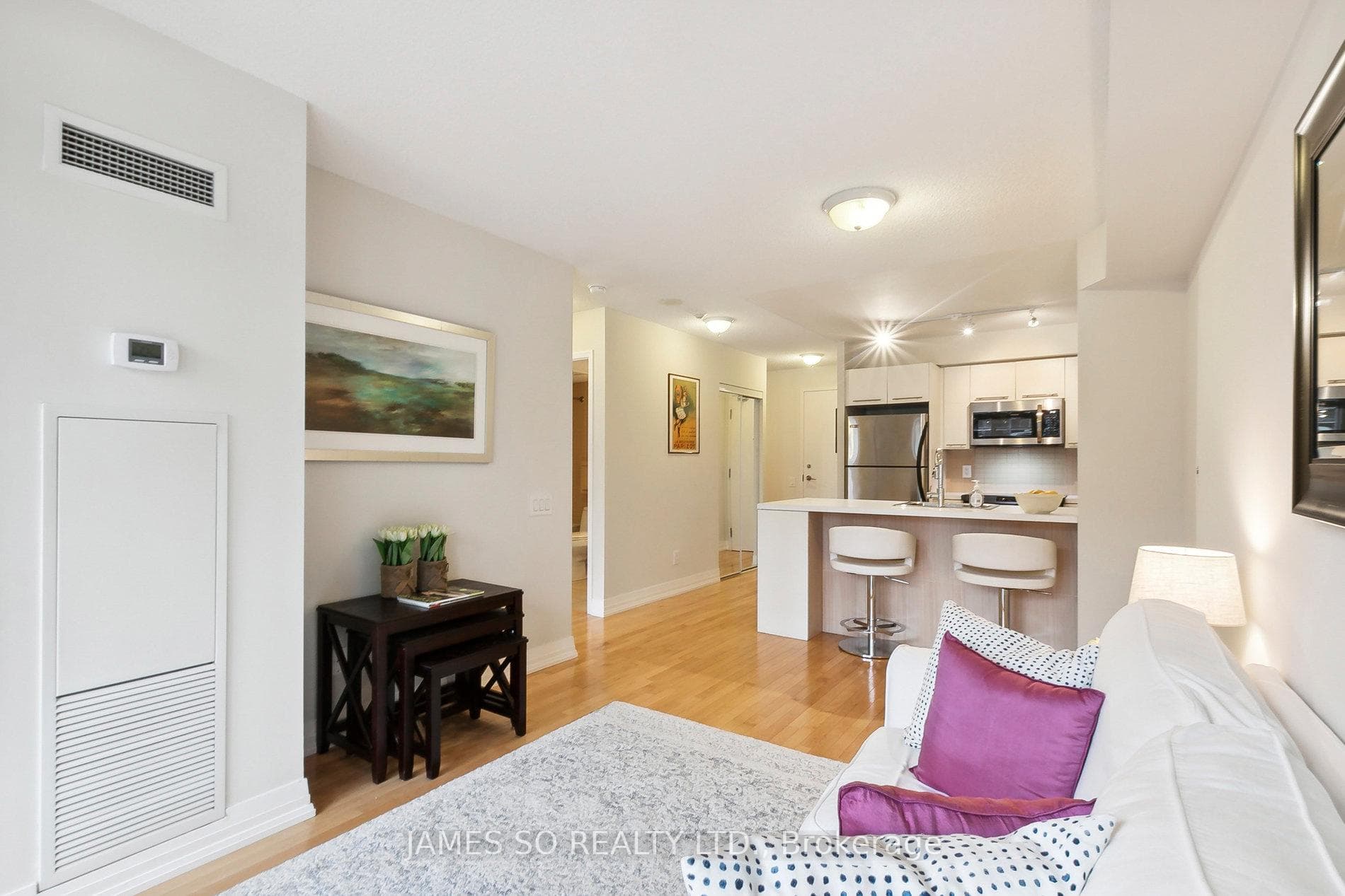 25 Carlton Street Unit 2008 photo 5