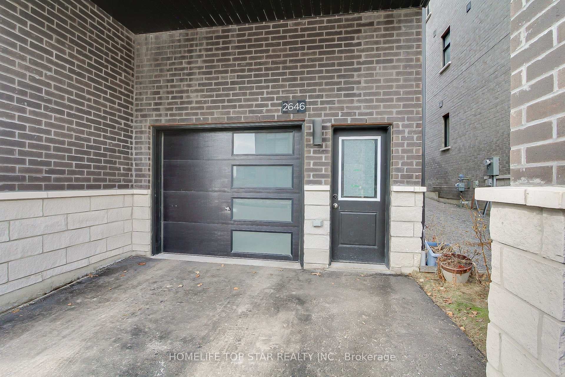 2646 Castlegate Crossing Drive photo 43