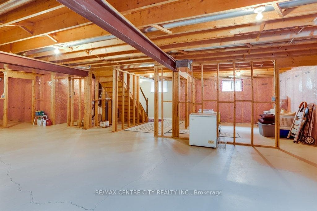 4 Alderwood Court photo 25