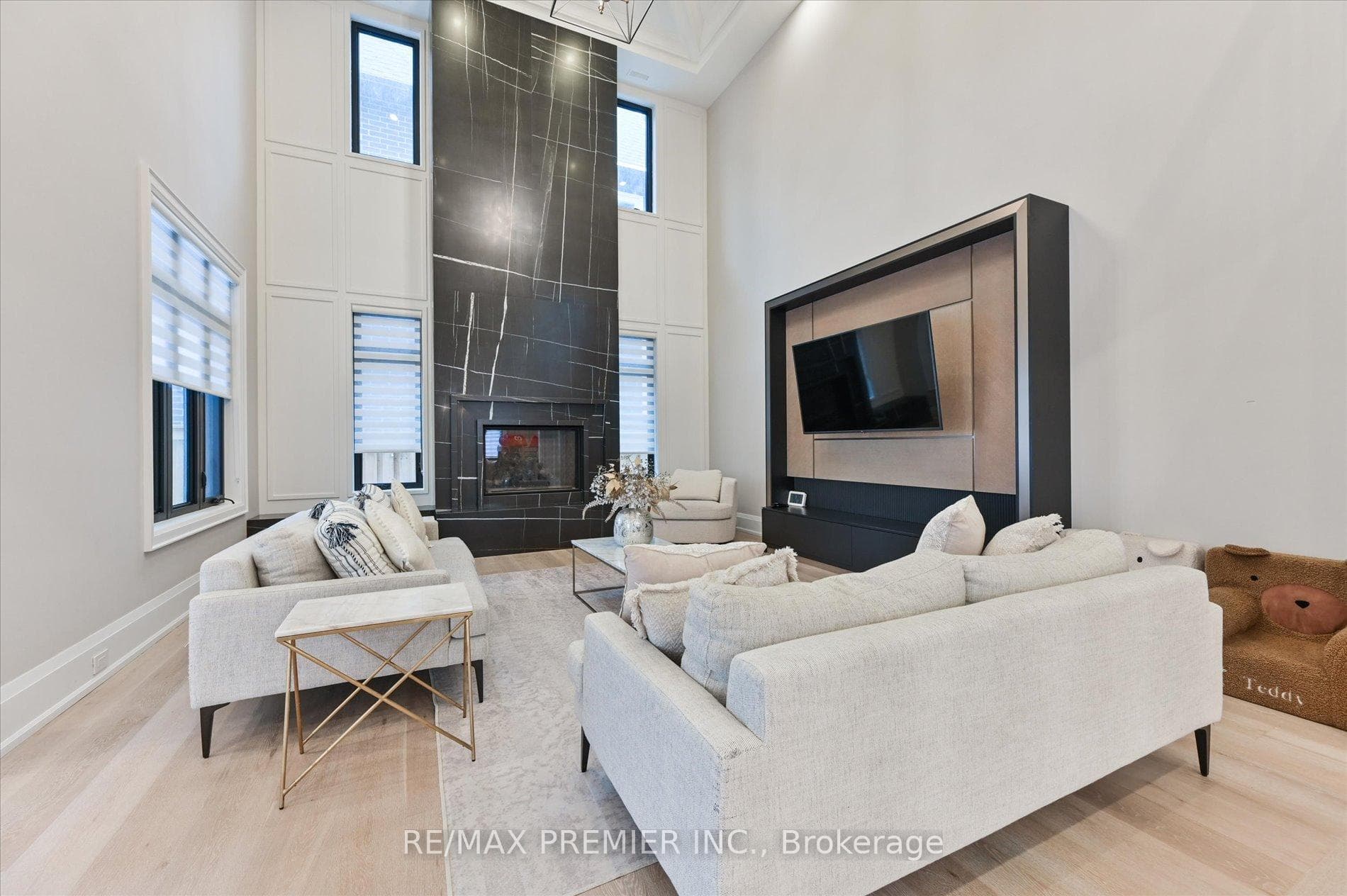 127 Carmela Avenue photo 10