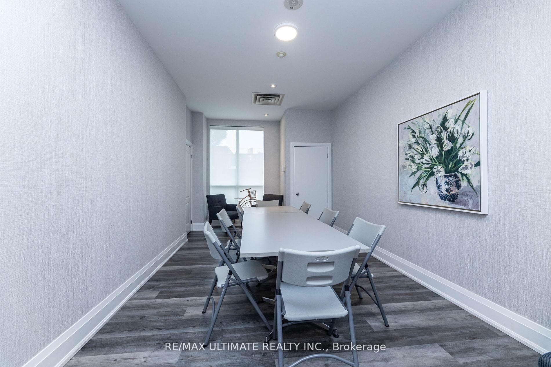2088 Lawrence Avenue Unit 612 photo 32