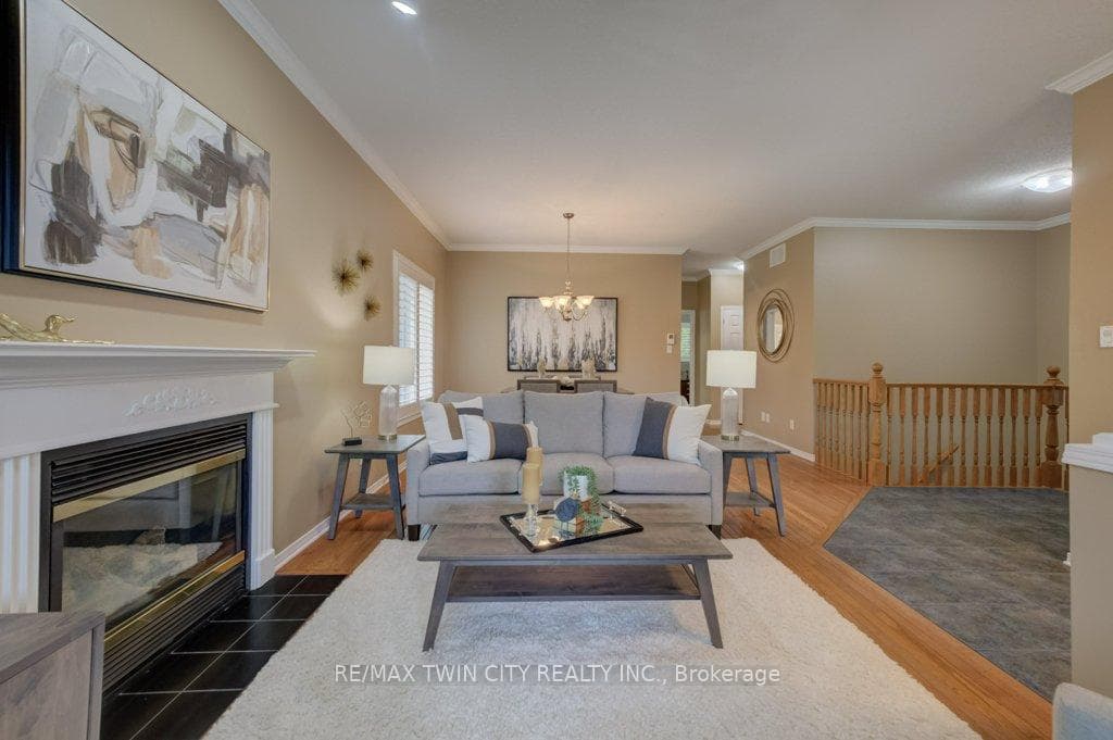 545 Laurelwood Drive Unit 13 photo 8