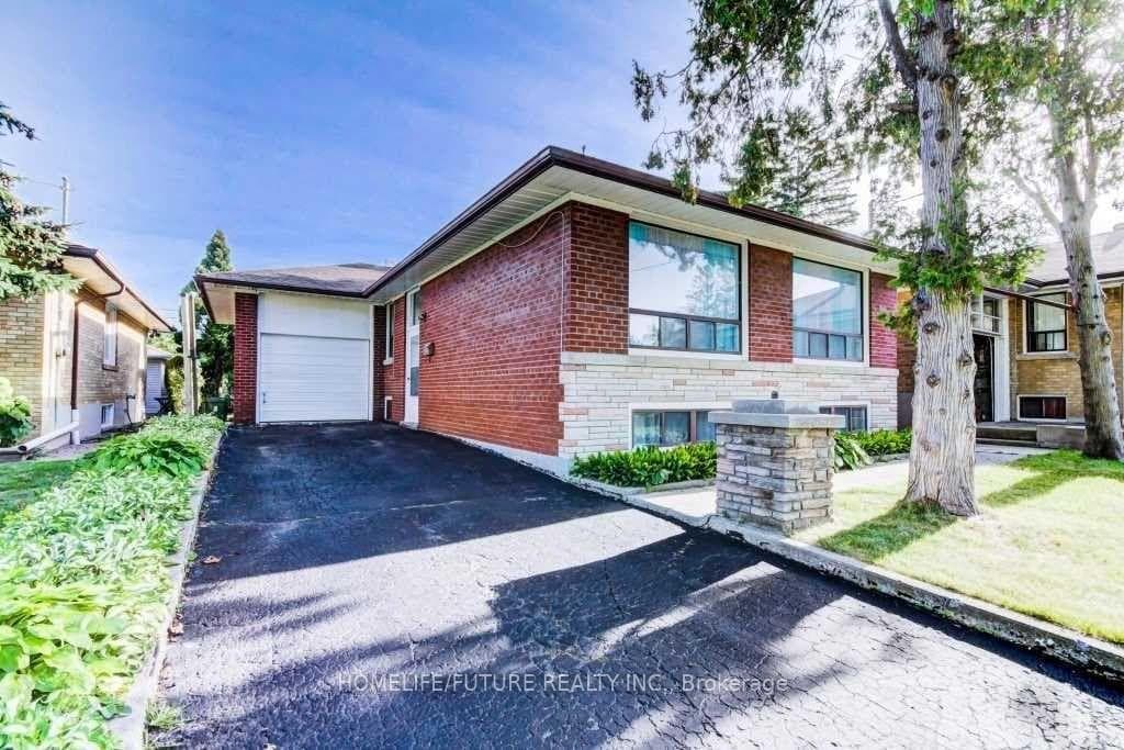 27 Kells Avenue Unit Bsmt photo 1