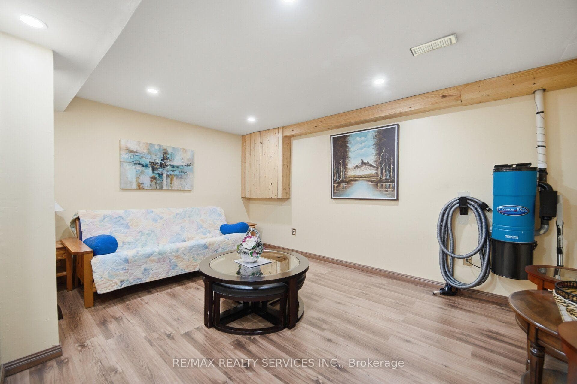 29 Christie Drive photo 42