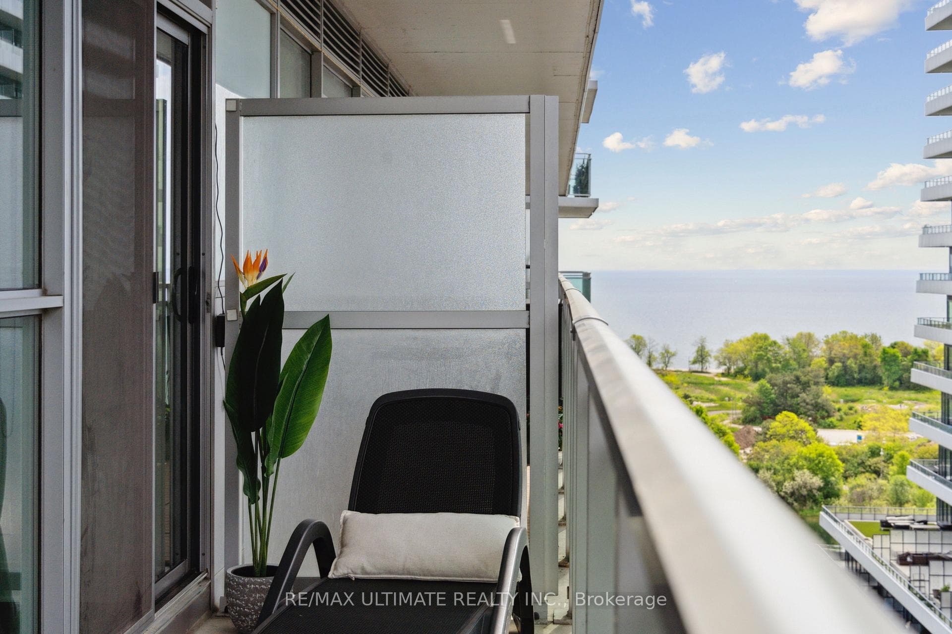 33 Shore Breeze Drive Unit 1003 photo 26
